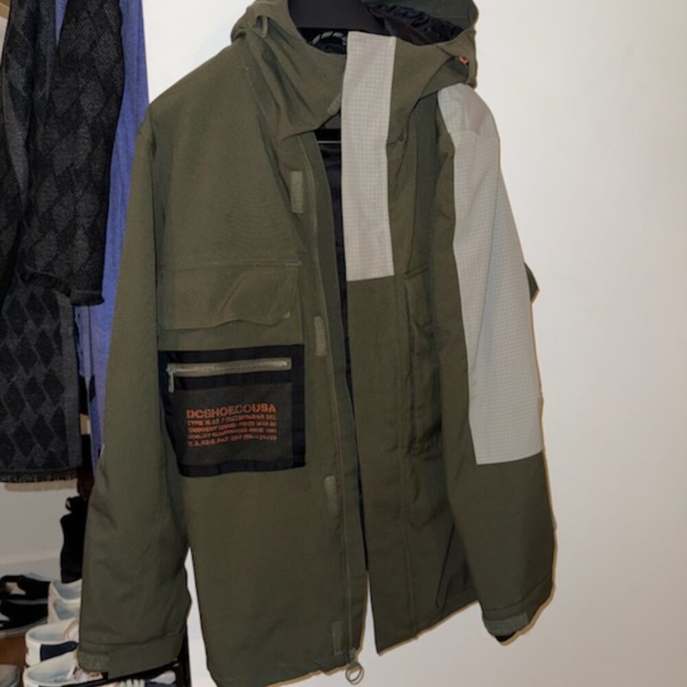 DC Snowboarding Jacket